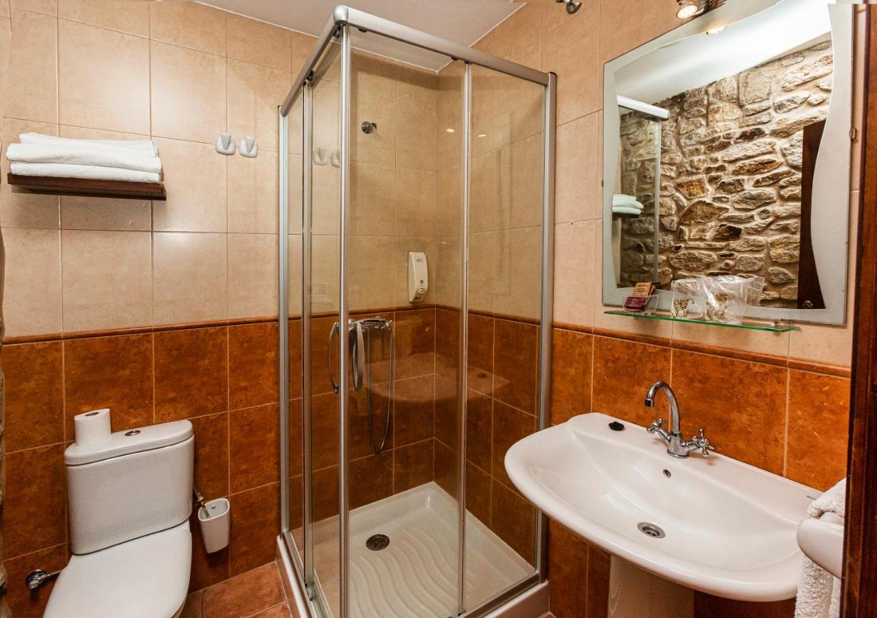 Casa Castineira Guest House Muxia Bagian luar foto