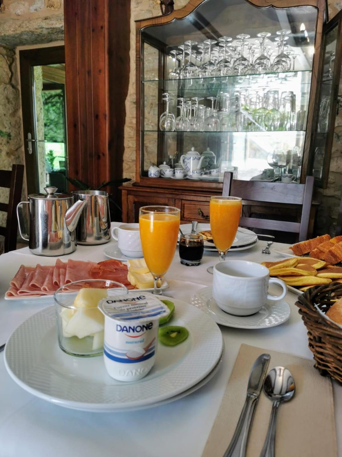 Casa Castineira Guest House Muxia Bagian luar foto